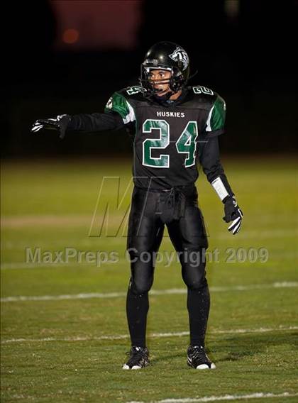 Thumbnail 2 in Fairmont Prep vs. Lutheran photogallery.