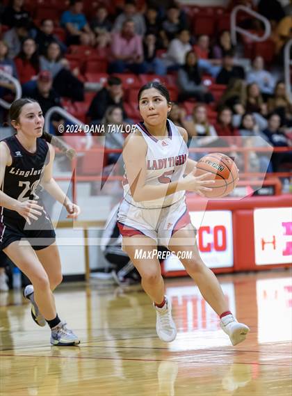 Thumbnail 3 in Hico vs Lingleville (Hico Tournament) photogallery.