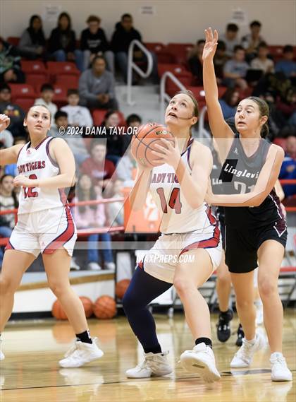 Thumbnail 2 in Hico vs Lingleville (Hico Tournament) photogallery.