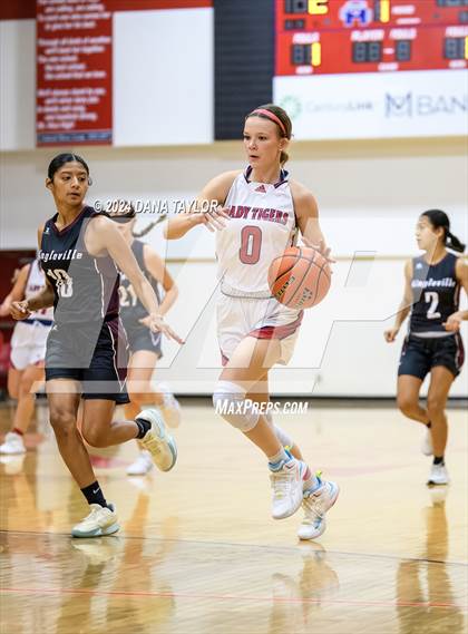 Thumbnail 3 in Hico vs Lingleville (Hico Tournament) photogallery.