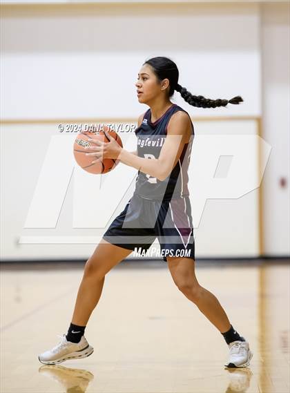 Thumbnail 3 in Hico vs Lingleville (Hico Tournament) photogallery.