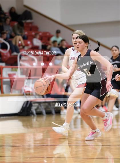 Thumbnail 2 in Hico vs Lingleville (Hico Tournament) photogallery.