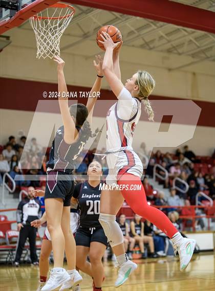 Thumbnail 3 in Hico vs Lingleville (Hico Tournament) photogallery.