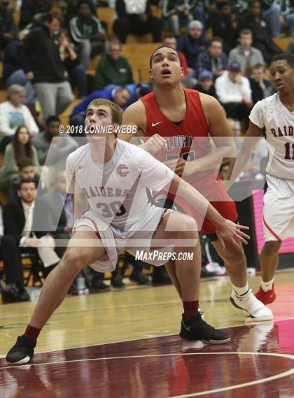 Thumbnail 3 in Long Island Lutheran vs. Central Catholic (Spalding Hoophall Classic) photogallery.