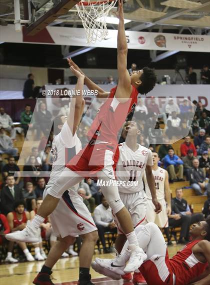 Thumbnail 3 in Long Island Lutheran vs. Central Catholic (Spalding Hoophall Classic) photogallery.
