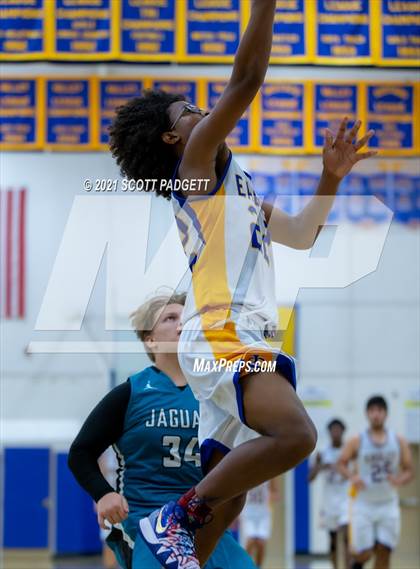 Thumbnail 1 in San Pasqual vs Valley Center photogallery.