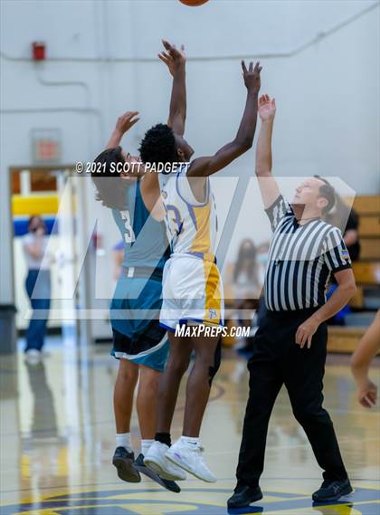 Thumbnail 3 in San Pasqual vs Valley Center photogallery.