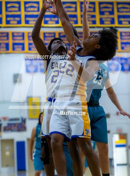 Thumbnail 2 in San Pasqual vs Valley Center photogallery.