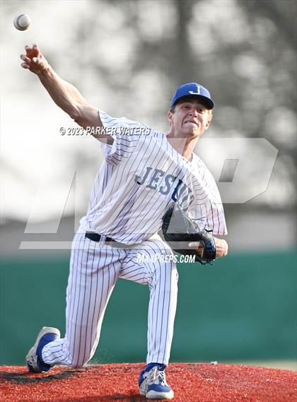 Thumbnail 1 in Newman vs Jesuit (WGNO Classic) photogallery.
