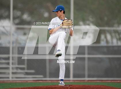 Thumbnail 1 in Newman vs Jesuit (WGNO Classic) photogallery.