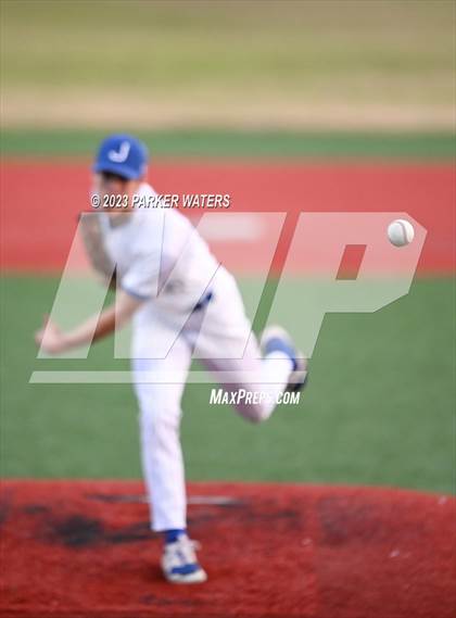 Thumbnail 3 in Newman vs Jesuit (WGNO Classic) photogallery.