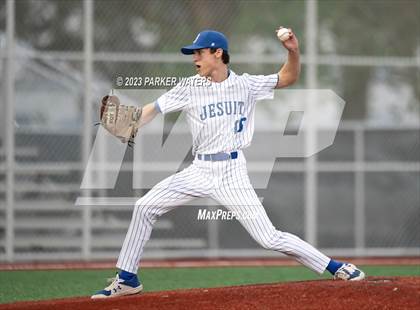 Thumbnail 1 in Newman vs Jesuit (WGNO Classic) photogallery.