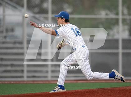 Thumbnail 2 in Newman vs Jesuit (WGNO Classic) photogallery.