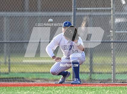 Thumbnail 2 in Newman vs Jesuit (WGNO Classic) photogallery.