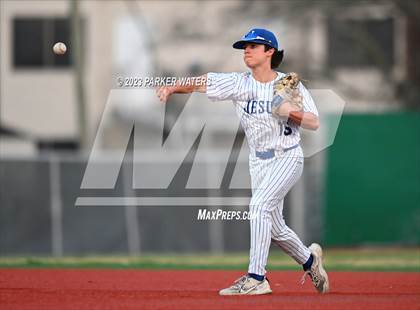 Thumbnail 2 in Newman vs Jesuit (WGNO Classic) photogallery.
