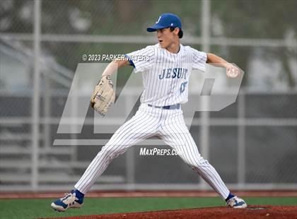 Thumbnail 3 in Newman vs Jesuit (WGNO Classic) photogallery.