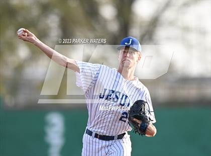 Thumbnail 2 in Newman vs Jesuit (WGNO Classic) photogallery.