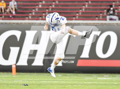 Thumbnail 1 in St. Xavier vs. Archbishop Moeller @ Nippert Stadium photogallery.
