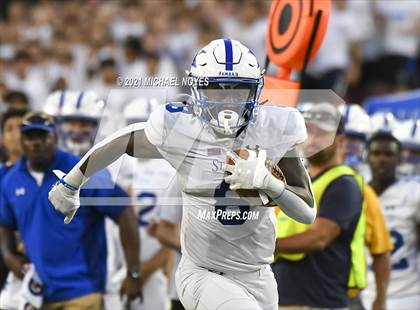 Thumbnail 2 in St. Xavier vs. Archbishop Moeller @ Nippert Stadium photogallery.