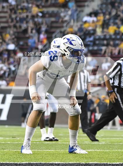 Thumbnail 1 in St. Xavier vs. Archbishop Moeller @ Nippert Stadium photogallery.