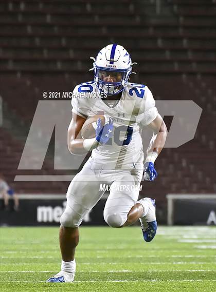 Thumbnail 1 in St. Xavier vs. Archbishop Moeller @ Nippert Stadium photogallery.