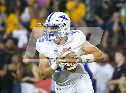 Thumbnail 3 in St. Xavier vs. Archbishop Moeller @ Nippert Stadium photogallery.