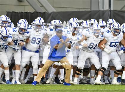Thumbnail 2 in St. Xavier vs. Archbishop Moeller @ Nippert Stadium photogallery.