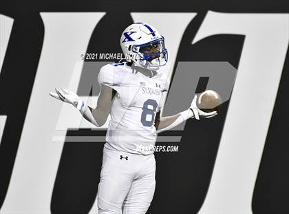 Thumbnail 1 in St. Xavier vs. Archbishop Moeller @ Nippert Stadium photogallery.
