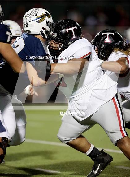Thumbnail 2 in Trinity vs Keller photogallery.