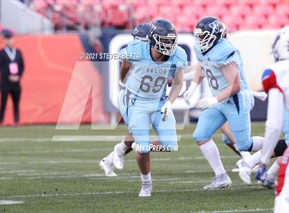 Thumbnail 3 in Valor Christian vs Cherry Creek (CHSAA 5A Final) photogallery.