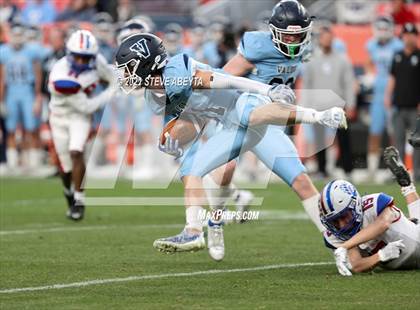 Thumbnail 2 in Valor Christian vs Cherry Creek (CHSAA 5A Final) photogallery.