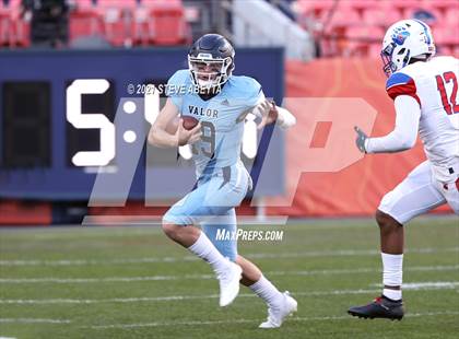 Thumbnail 3 in Valor Christian vs Cherry Creek (CHSAA 5A Final) photogallery.