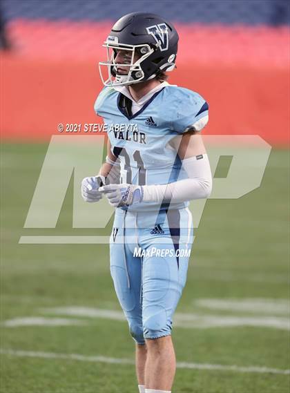 Thumbnail 2 in Valor Christian vs Cherry Creek (CHSAA 5A Final) photogallery.