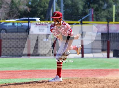 Thumbnail 1 in Alemany @ Oaks Christian photogallery.