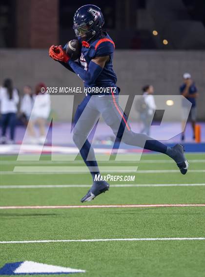 Thumbnail 3 in Lewisville @ Allen (UIL 6A D1 Bi-District) photogallery.