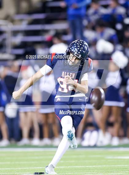 Thumbnail 3 in Lewisville @ Allen (UIL 6A D1 Bi-District) photogallery.