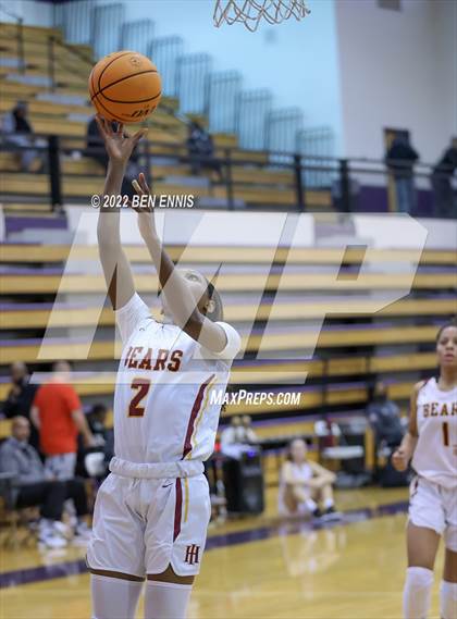 Thumbnail 2 in Holy Innocents Episcopal vs Forest Park (J-4 MLK Holiday Classic) photogallery.