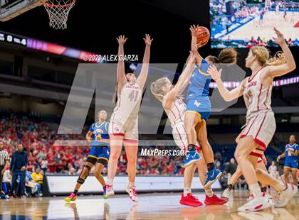 Thumbnail 3 in Glen Rose vs La Vega (UIL 4A Basketball Semifinal) photogallery.
