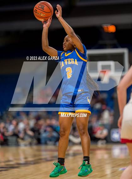 Thumbnail 2 in Glen Rose vs La Vega (UIL 4A Basketball Semifinal) photogallery.