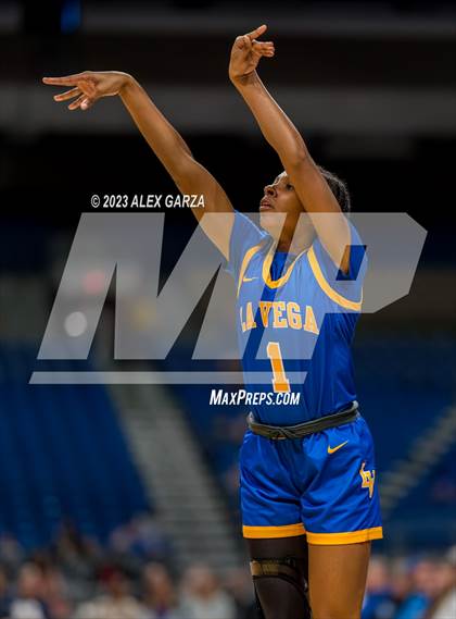 Thumbnail 3 in Glen Rose vs La Vega (UIL 4A Basketball Semifinal) photogallery.