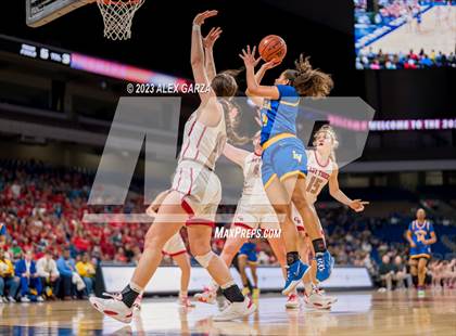 Thumbnail 3 in Glen Rose vs La Vega (UIL 4A Basketball Semifinal) photogallery.