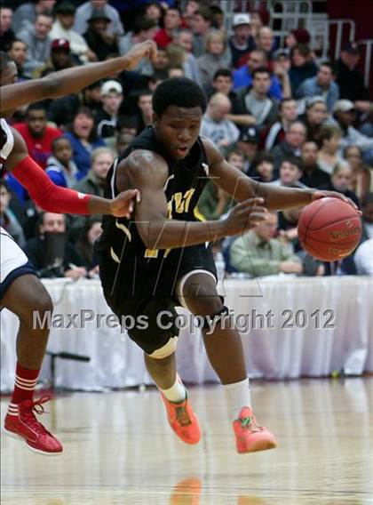 Thumbnail 1 in Brewster Academy vs. Tilton School (Spalding Hoophall Classic) photogallery.