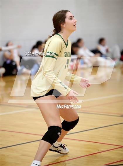 Thumbnail 3 in Show Low vs Morenci (Florence Invitational) photogallery.