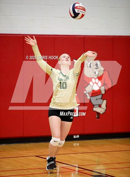 Thumbnail 1 in Show Low vs Morenci (Florence Invitational) photogallery.