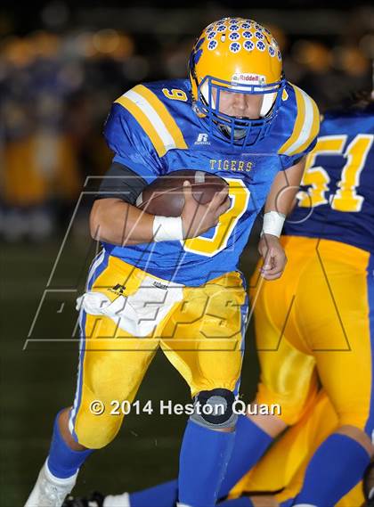 Thumbnail 2 in Northwood @ Valencia (CIF-SS Southwest Division Playoffs) photogallery.