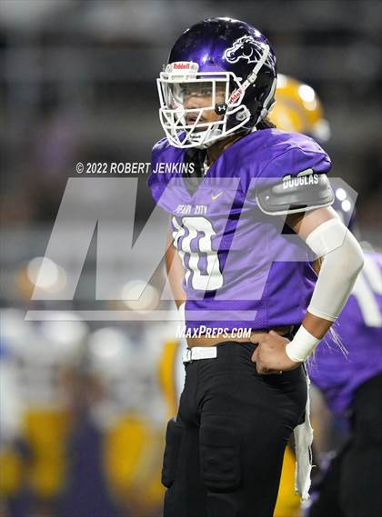 Thumbnail 2 in Kaiser vs Pearl City (Division 2 Playoff) photogallery.