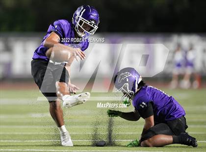 Thumbnail 1 in Kaiser vs Pearl City (Division 2 Playoff) photogallery.