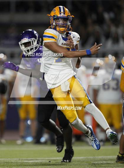 Thumbnail 3 in Kaiser vs Pearl City (Division 2 Playoff) photogallery.