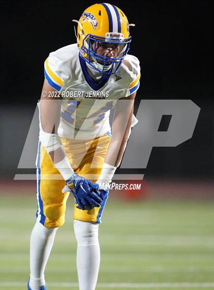 Thumbnail 3 in Kaiser vs Pearl City (Division 2 Playoff) photogallery.