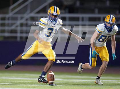 Thumbnail 3 in Kaiser vs Pearl City (Division 2 Playoff) photogallery.